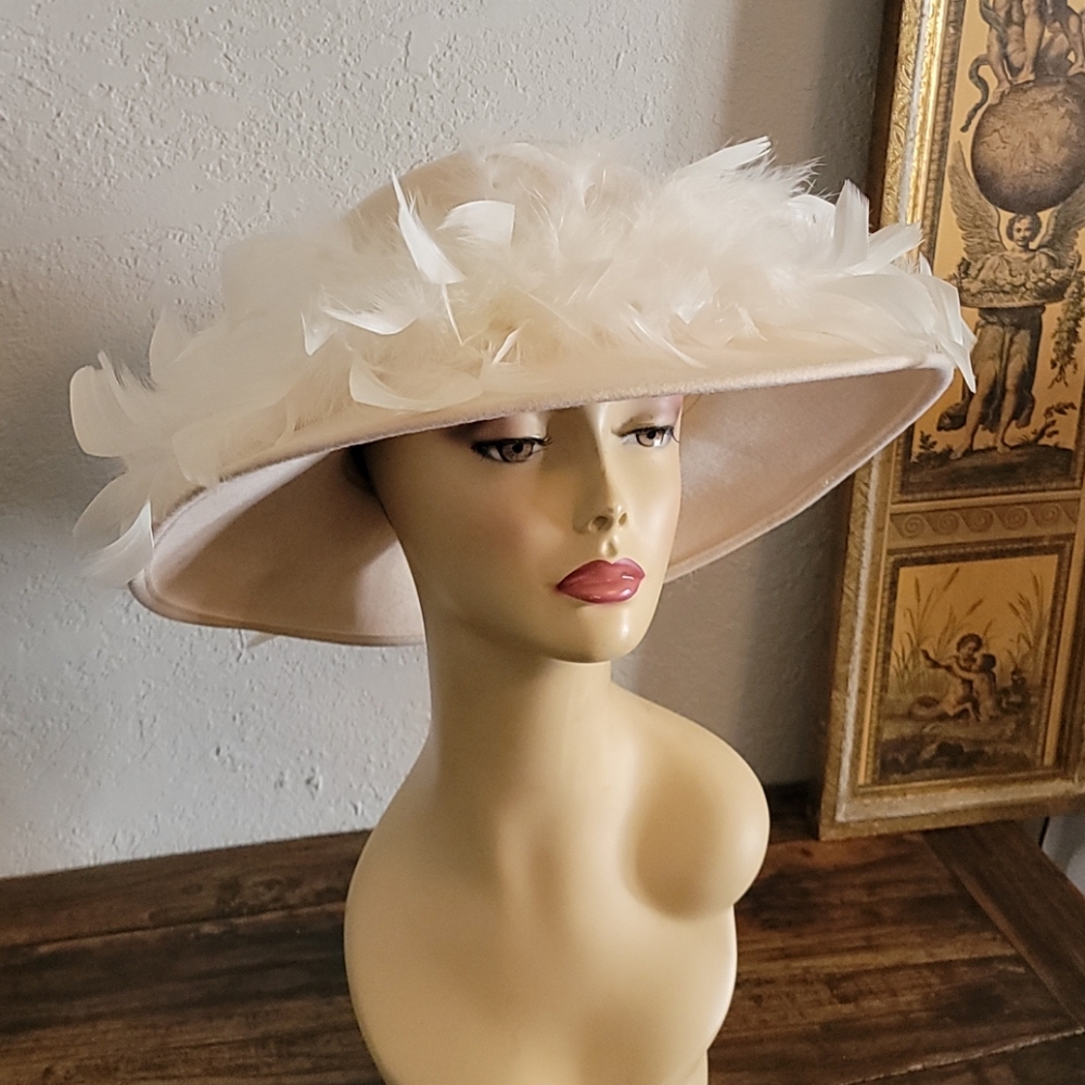 BETMAR classic beauty 👒
